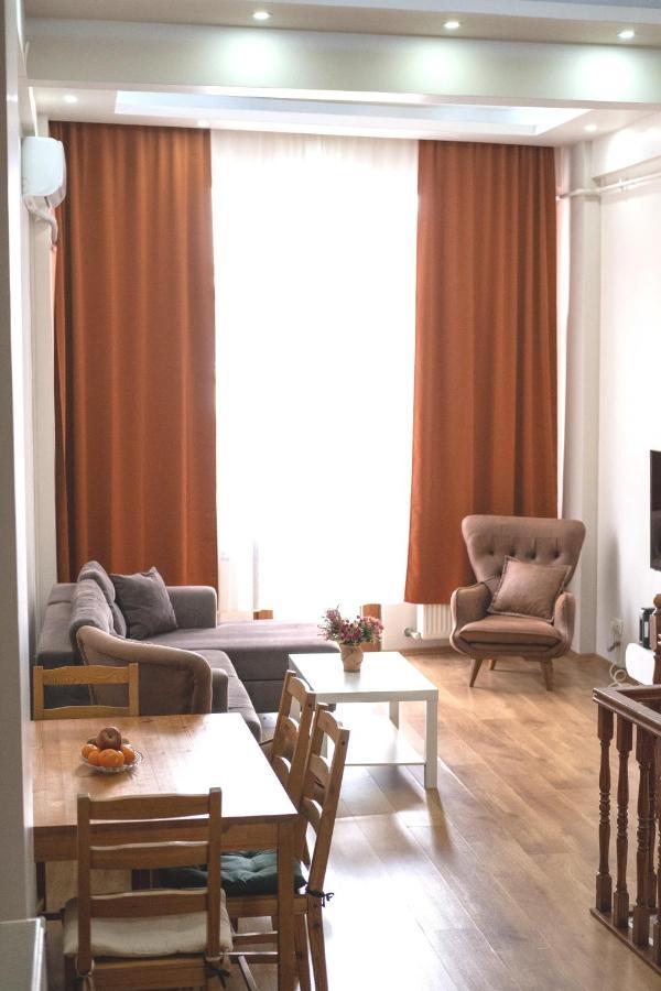 Garden Duplex With Netflix Close To Taksim,Bomonti Apartman Isztambul Kültér fotó
