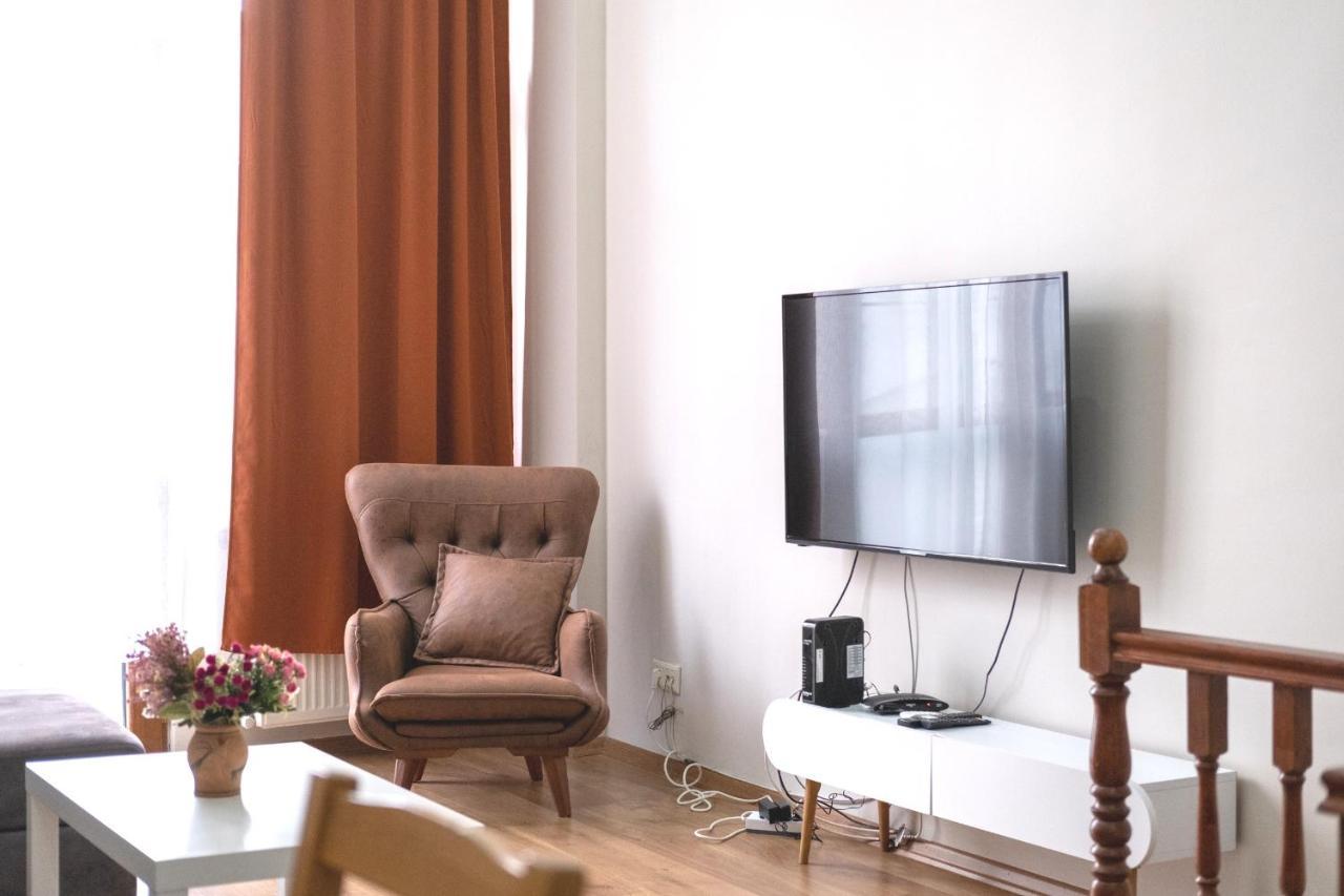 Garden Duplex With Netflix Close To Taksim,Bomonti Apartman Isztambul Kültér fotó