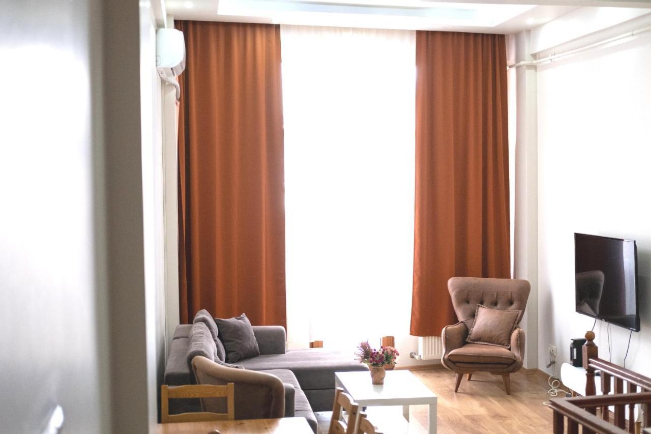 Garden Duplex With Netflix Close To Taksim,Bomonti Apartman Isztambul Kültér fotó